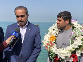  قایقران پیماینده خلیج فارس در بوشهر استقبال شد+عکس