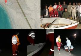 نجات9 نفر از اعضای یک خانواده گرفتار شده در خور گناوه+عکس