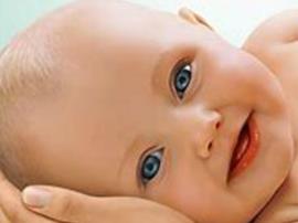  در زمان اپیدمی کرونا کودکان را از شیر مادر محروم نکنید