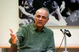 احمد زیدآبادی: انتشار روزنامه دیگر امتیاز نیست، «همه‌اش ارزانی خودتان!»