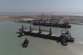 ورود اولین کشتی حامل خاک فسفات به بوشهر