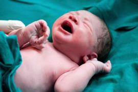 بهبود شاخص‌های مرگ و میر نوزادان و مادران باردار 