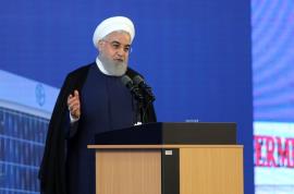 روحانی: دست رئیس جمهور را در انتخاب وزیر زن باز بگذارید