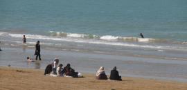 ساحل بندرهای دیلم و امام حسن روی گردشگران بسته شد