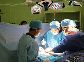 نجات جان بیمار 60 ساله با جراحی کلیه 28 سانتی‌متری