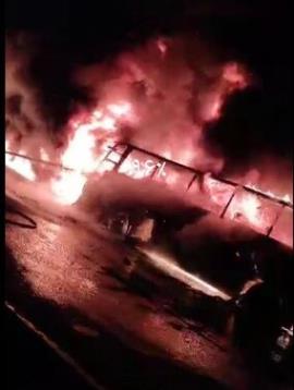 اتوبوس مسافربری در دالکی در آتش سوخت+فیلم