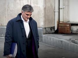 ماجرای عکس جنجالی فرزین با صرافان هرات چه بود؟