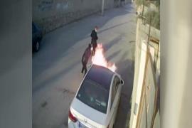 فیلم/ به آتش‌ کشیدن خودروی میلیاردی در خورموج