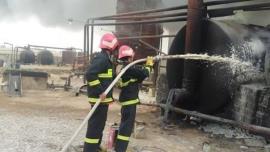 آتش ۹ میلیارد ریال به کارخانه تولید قیر در دیلم خسارت زد