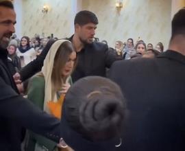 عصبانیت آقای بازیگر از بادیگاردهای متین ستوده+فیلم