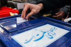 13 داوطلب در روز دوم در مراکز چهارگانه حوزه های انتخابیه ثبت نام کردند