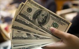 تکذیب  دلار ۴۵۰۰ تومانی برای کالاهای اساسی