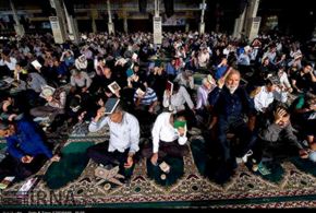 تصاویر/ احیاء شب نوزدهم ماه رمضان در مصلی بوشهر