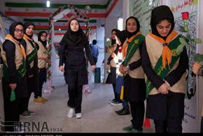 تصاویر/ آئین آغاز سال تحصیلی جدید در هنرستان دخترانه رازی بوشهر