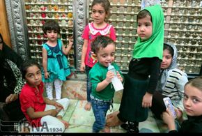 تصاویر/ آئین شیرخوارگان حسینی در امامزاده عبدالمهیمن بوشهر