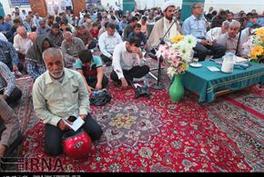 تصاویر/دعای پر فیض عرفه در امامزاده عبد المهیمن (ع)بوشهر