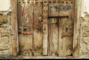تصاویر/ کلون و کوبه درب های قدیمی در بوشهر