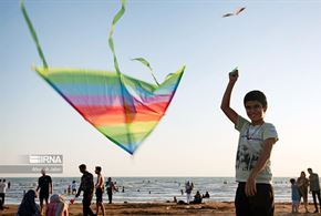جشنواره باد بادک ها در بوشهر