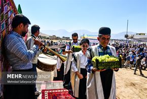 جشنواره گردشگری انگور در شهر ناغان