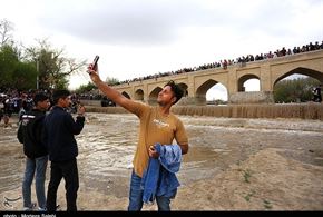 بازگشایی آب زاینده رود