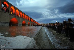 بازگشایی آب زاینده رود