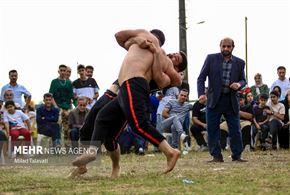  مسابقات فوتچَل در روستای چماچا