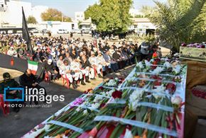 تشییع پیکر شش شهید گمنام در بوشهر